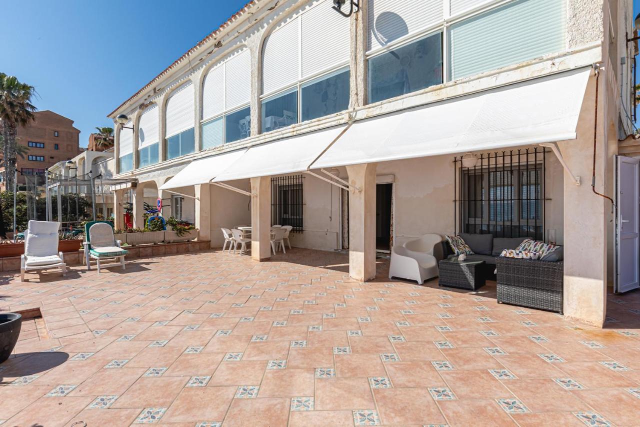 Beachfront Bliss: Apartamento A Pie De Playa Alicante Buitenkant foto