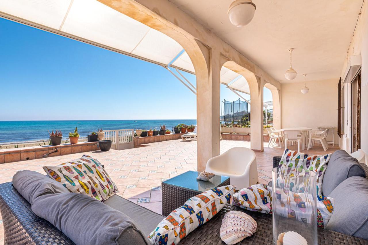Beachfront Bliss: Apartamento A Pie De Playa Alicante Buitenkant foto