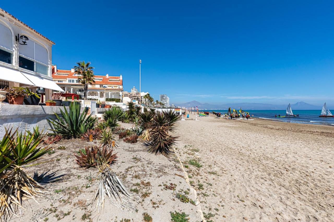 Beachfront Bliss: Apartamento A Pie De Playa Alicante Buitenkant foto