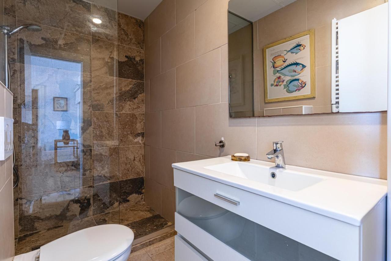 Beachfront Bliss: Apartamento A Pie De Playa Alicante Buitenkant foto